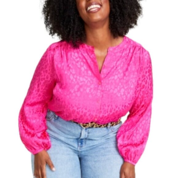 On 34th Women's Plus Size Button Front Pink Jacquard Long Sleeved Shirt NWT - Picture 1 of 9